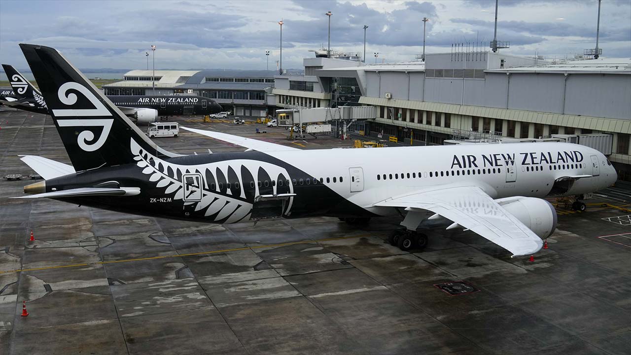 Air New Zealand To Weigh Passengers Before Each Flight For A Limited
