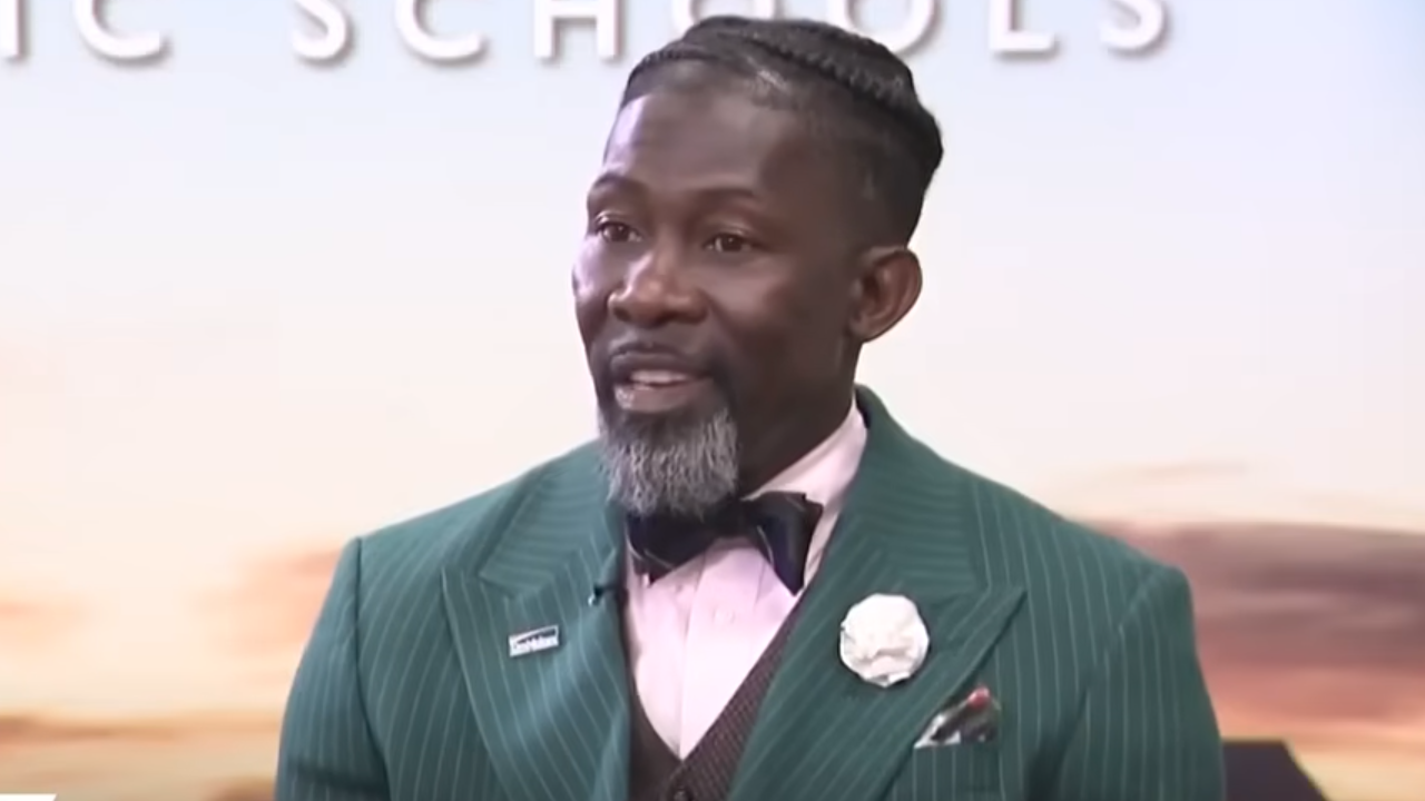 Des Moines Superintendent Ian Roberts Resigns Amid ICE Arrest and ...